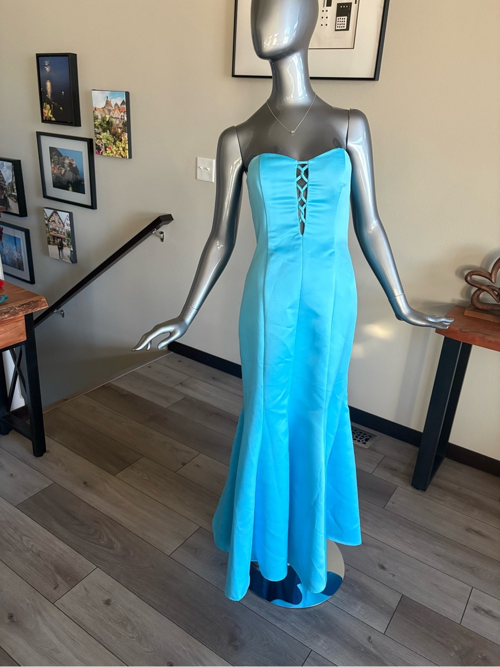Jessica McClintock Strapless Teal-Aqua Lace-Up Mermaid Gown
